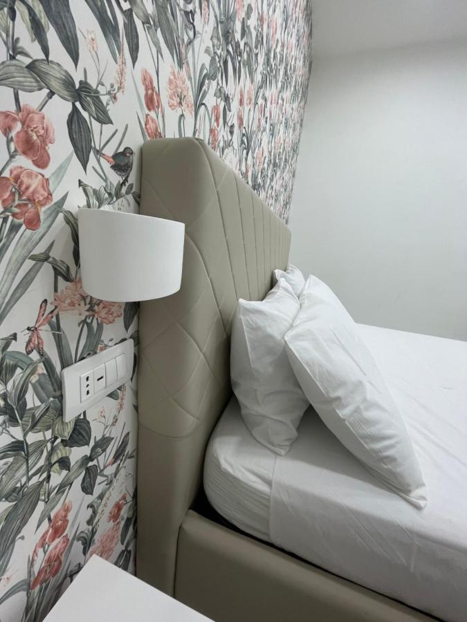 Virgy House Bed & Breakfast เนเปิลส์ ภายนอก รูปภาพ